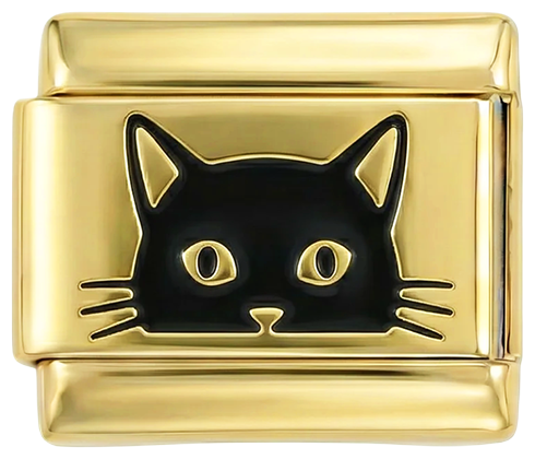 Cara de gato negro sobre oro